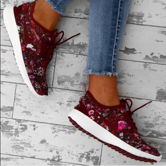 NWT Nike Juvenate SE Print Red Team - Picture 5 of 8